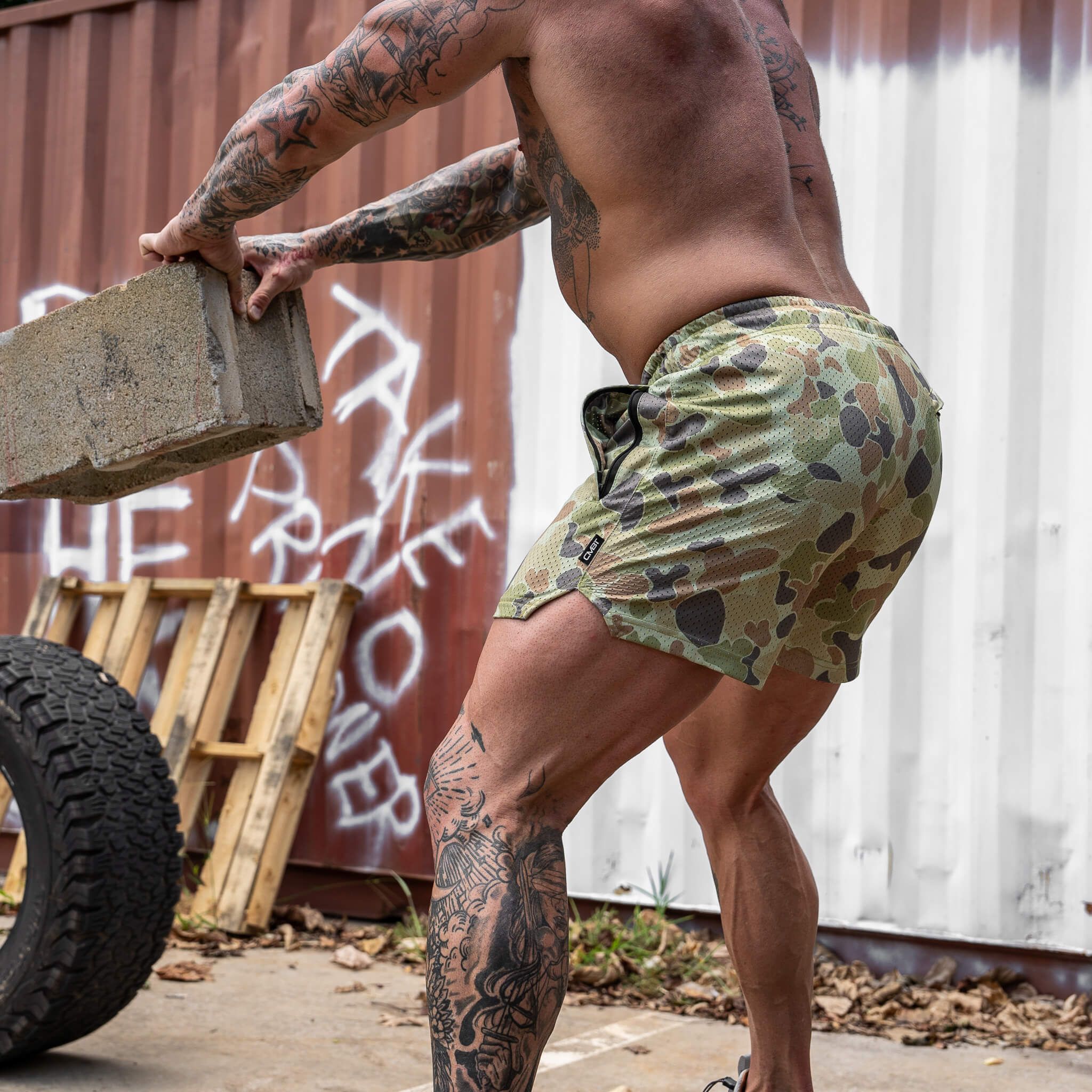 Mid Thigh Mesh Training / Lifestyle Shorts | 5"