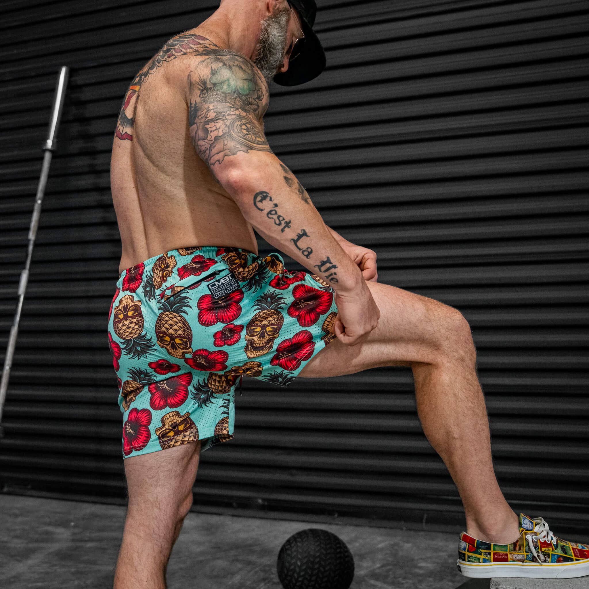 Mid Thigh Mesh Training / Lifestyle Shorts | 5"