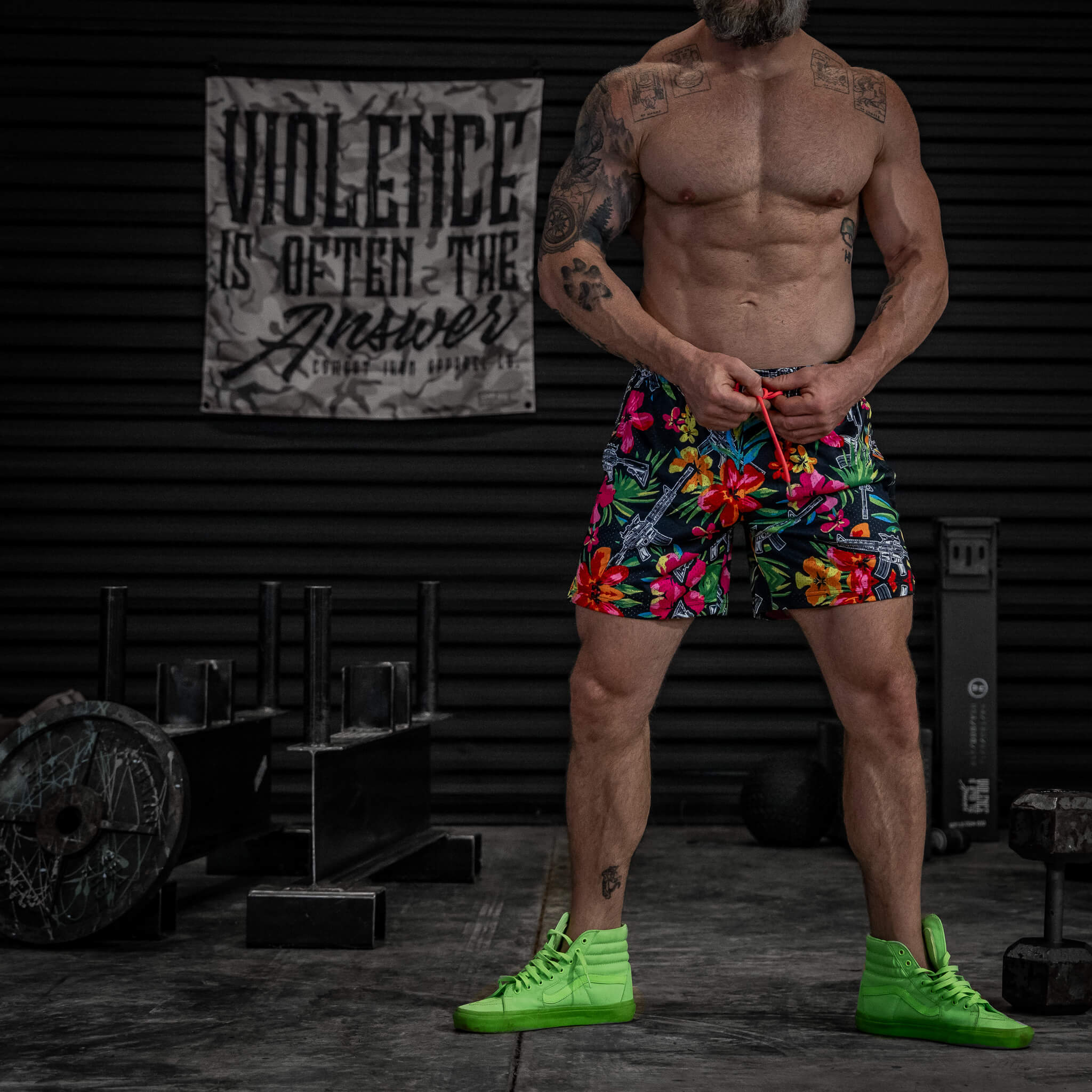 Mid Thigh Mesh Training / Lifestyle Shorts | 5"